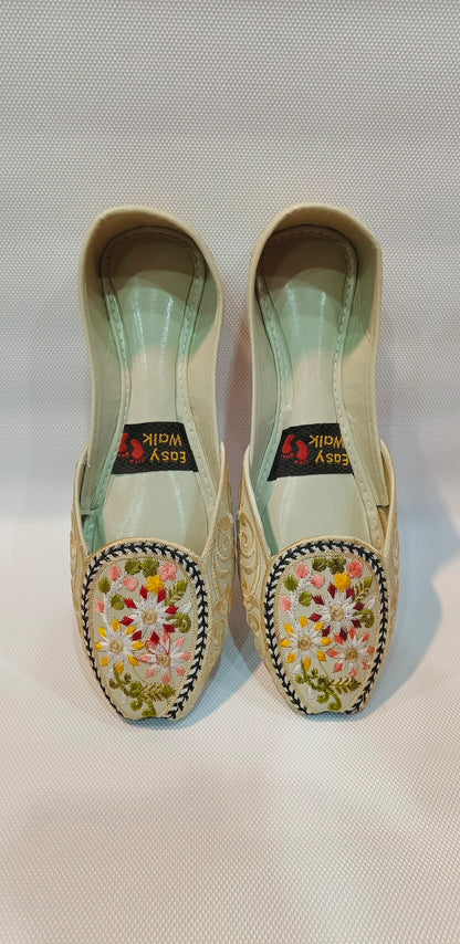 Beige Embroided Khussa